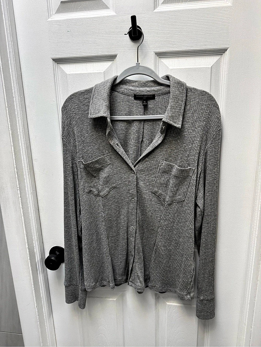 Banana Republic Soft Touch Ribbed Button-Down Top Gray XL